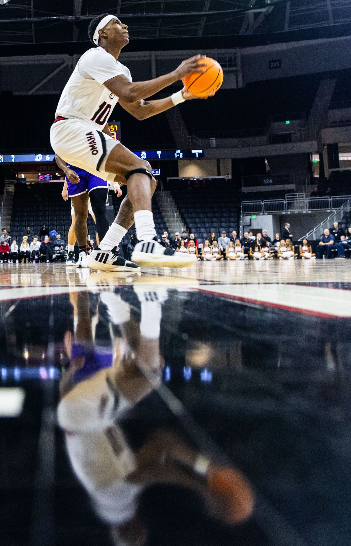 020124-owh-spo-unobkc-cm12.jpg